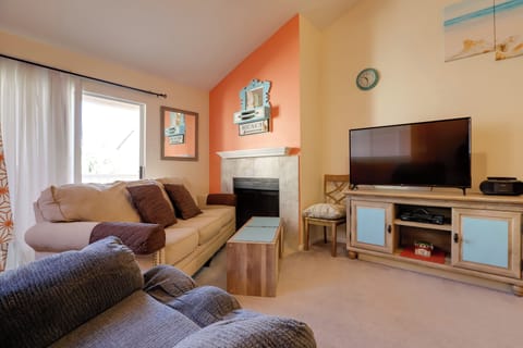 Galveston Vacation Rental | 1BR | 1BA | 732 Sq Ft | Stairs Required
