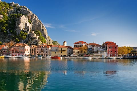 #CroatianBeachHouseOMIS aka
#YellowHouseontheRiver