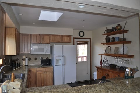 Well equipped kitchen