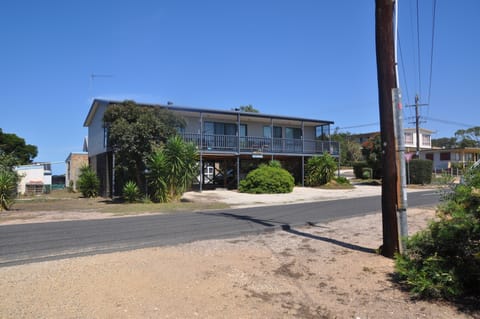 18 Mary Street
Cnr Mary and Pelican street