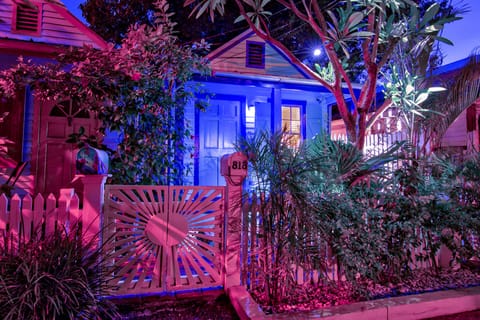 Private gated entrance thru sunshine gates to covered porch. LOCATION is superb.