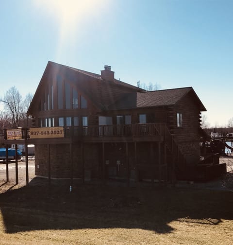 Indian Hallow Blue Jacket Cabin