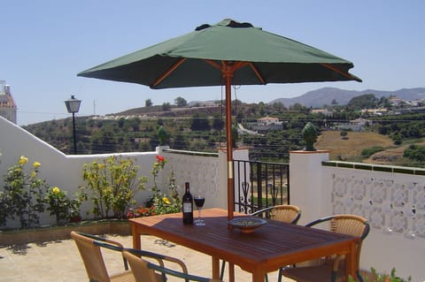 Chill out in Casa Chillout. Relax with stunning views from the front terrace.