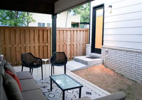 Outdoor Patio Lounge