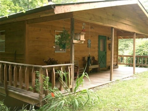 Front entrance with views of the forest