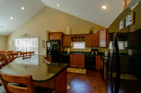 Kitchen Large Island w/seating for 6