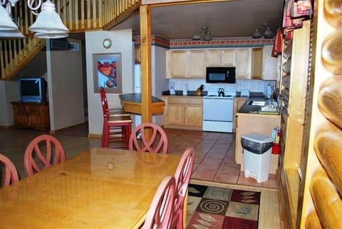 Kitchen View CS II Cabin #18