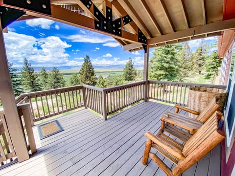 Welcome to Red Mountain Ranch, with expansive views and plenty of space!