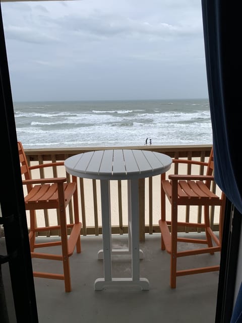 New Polywood patio furniture - new balcony!