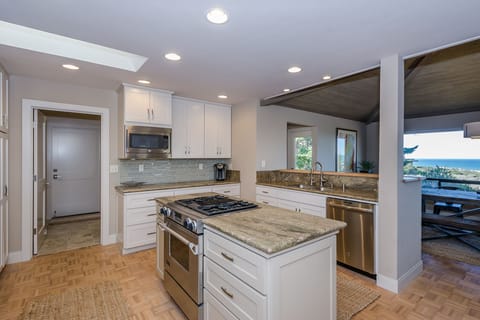 Kitchen has all the convenience and appliances you need for a gourmet meal