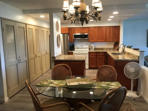Dinning area into kitchen