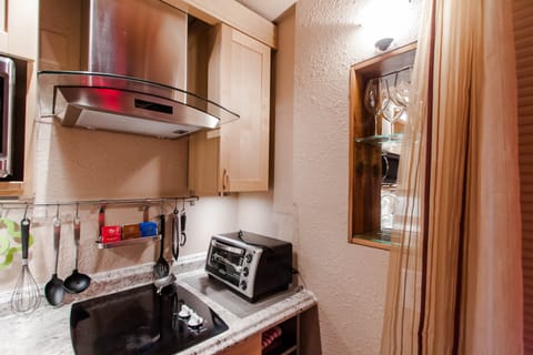 "It was great to have a kitchen to fix meals when we felt like it" Doug & Gera