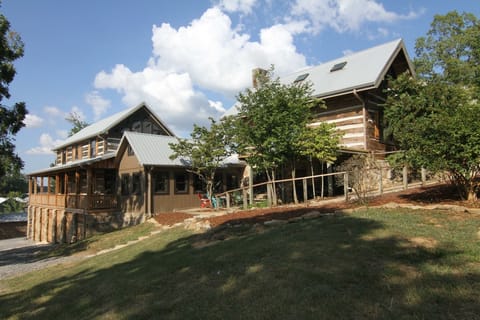 Barnwood Lodge viewed from the driveway side. 