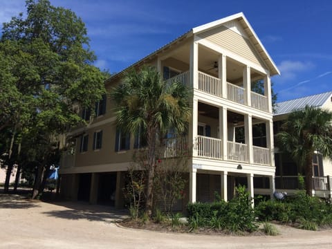 Fisher's Cove at Steinhatchee Landing Resort