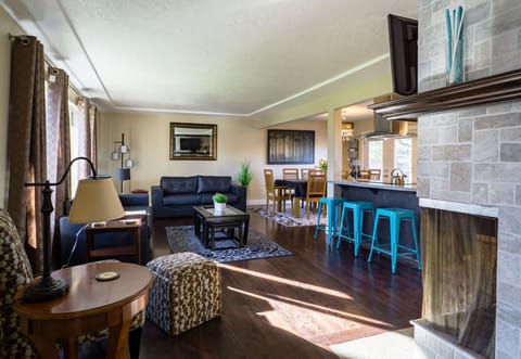 Welcome home - main level entry