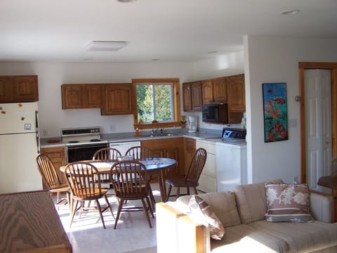 Fully equipped kitchen