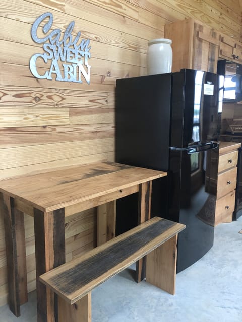 3c37147c-3571-4f24-b6b3-57d6ac15a358