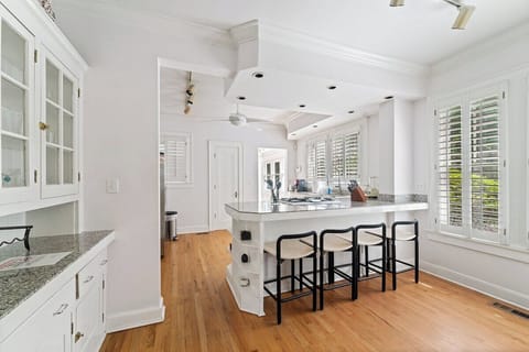Modern kitchen with breakfast table