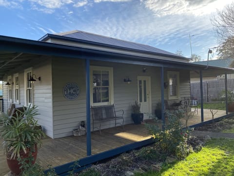 Healesville Cottage