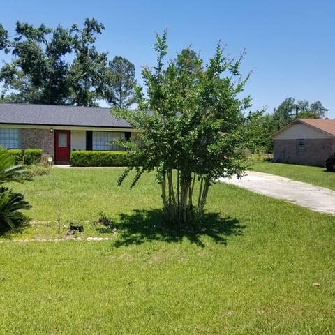 Extra long driveway to hold 4 cars or more