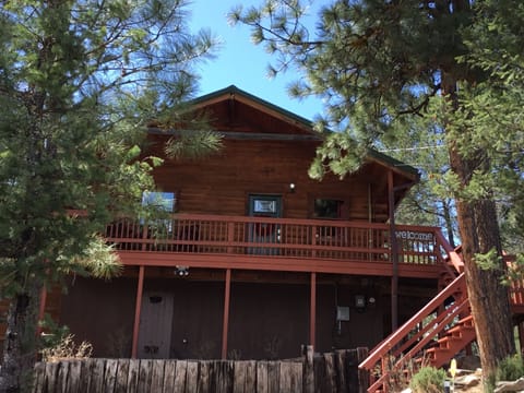 Come enjoy Beautiful Ruidoso with The Lincoln Log as home base