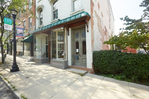 Outside of the Hudson Milliner!