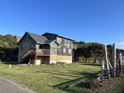 Street view of the Moclips Beach Cabin