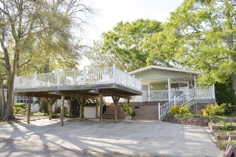 This home is handicap accessible & the huge deck has seating for more than 20!
