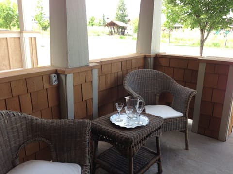 The front porch is great for viewing the quiet park, clouds, and sunsets.
