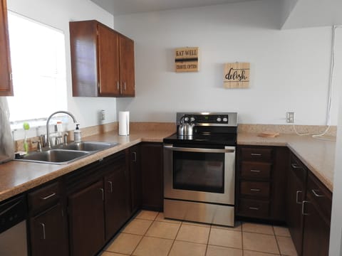 Fully equipped kitchen