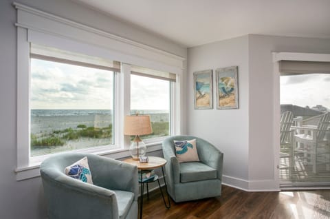 Welcome to Sea la Vie!