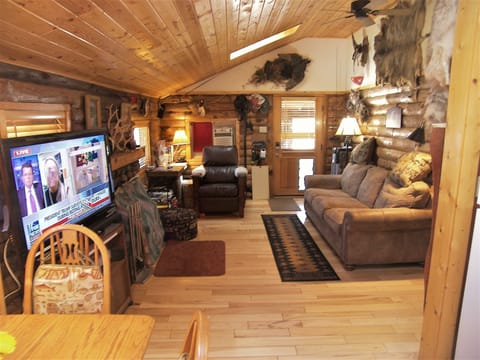Updated cabin with lots of wood. All the conveniences including WIFI 