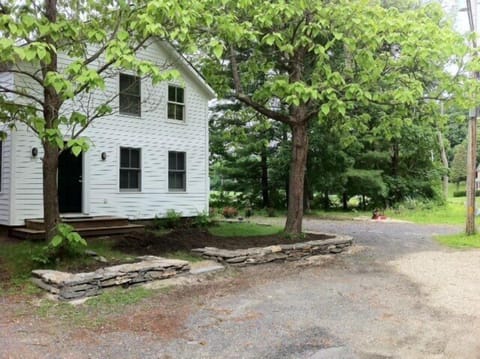 The Riverhouse in Housatonic, MA. Your front door to the private upstairs apt.