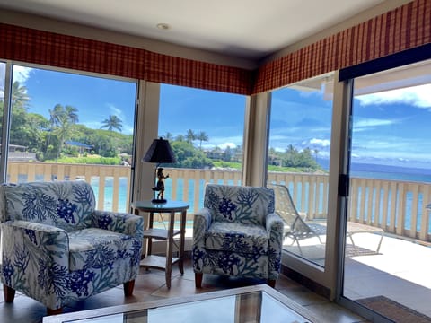 Living Room wraparound Deck outside of Liv Room