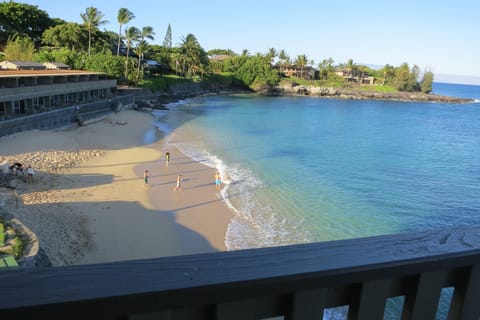 Morning view from our lanai of our beautiful uncrowded bay. 