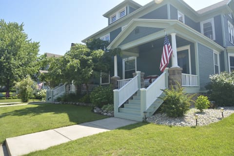 Great front row seating  for Coast Guard parade!