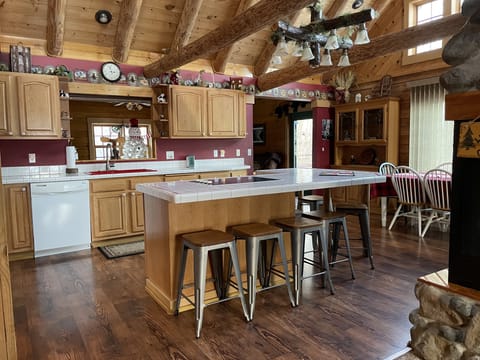 Plenty of room for your cooking needs….