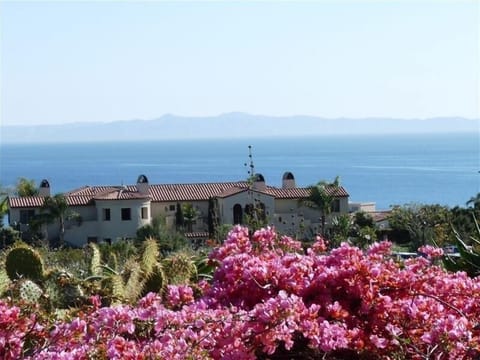 Two Adjacent Oceanside Casitas with 6 Bedrooms and Adjoining Fireplace Loggias