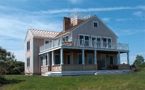 Ample outdoor entertaining area and decks off living/dining/bedrooms