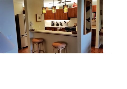 Kitchen Bar
