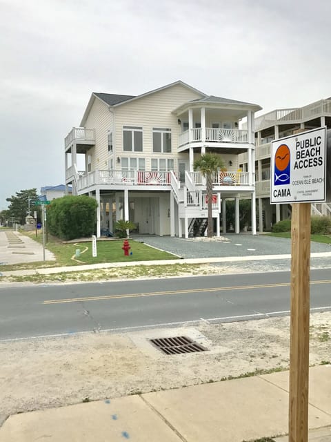 Stunning views and easy access to the beach directly across the street