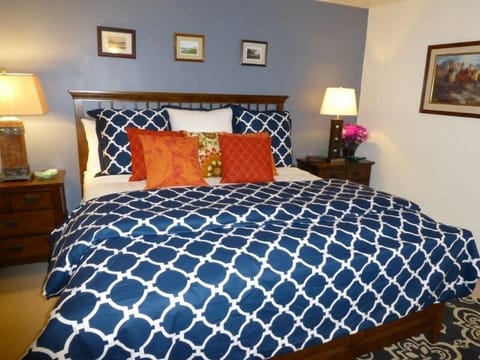 Master bedroom, King size bed, TV