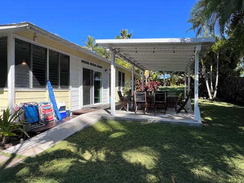 New favorite KN spot: Outdoor lanai recently  covered & expanded.. 