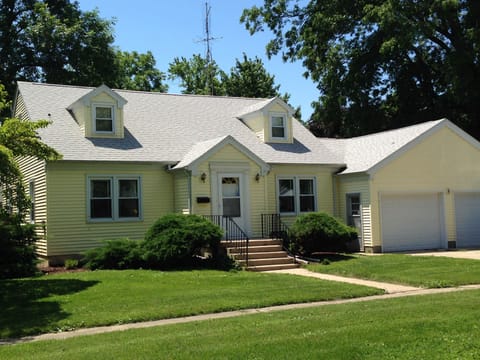 311 E. Logan, Arthur, IL
