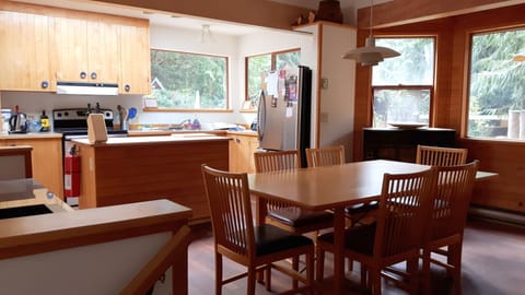 Kitchen and dining area