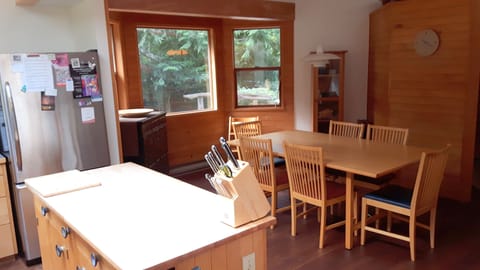 Kitchen and dining area