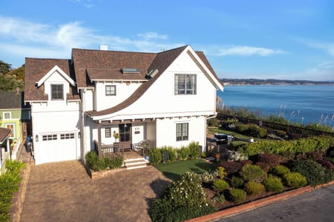 4 bedroom oceanfront home, unobstructed, panoramic ocean views