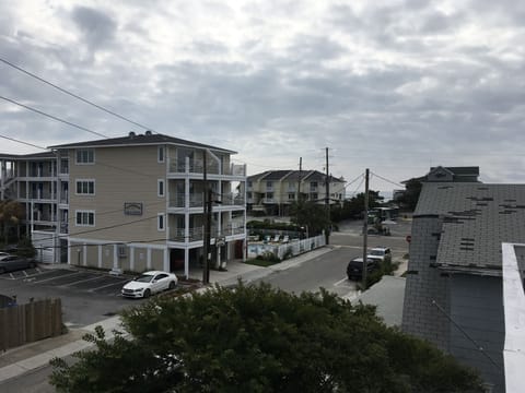 Upper deck view toward the ocean