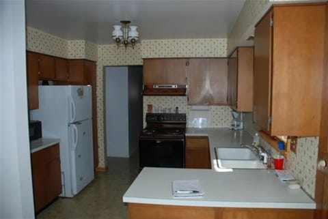 "Morningside's"- fully equipped kitchen - ready for your  indoor - outdoor cook