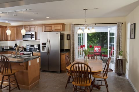 Kitchen and dining area 